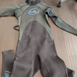 QUIKSILVER THICK MENS FULL WETSUIT SIZE 50 M